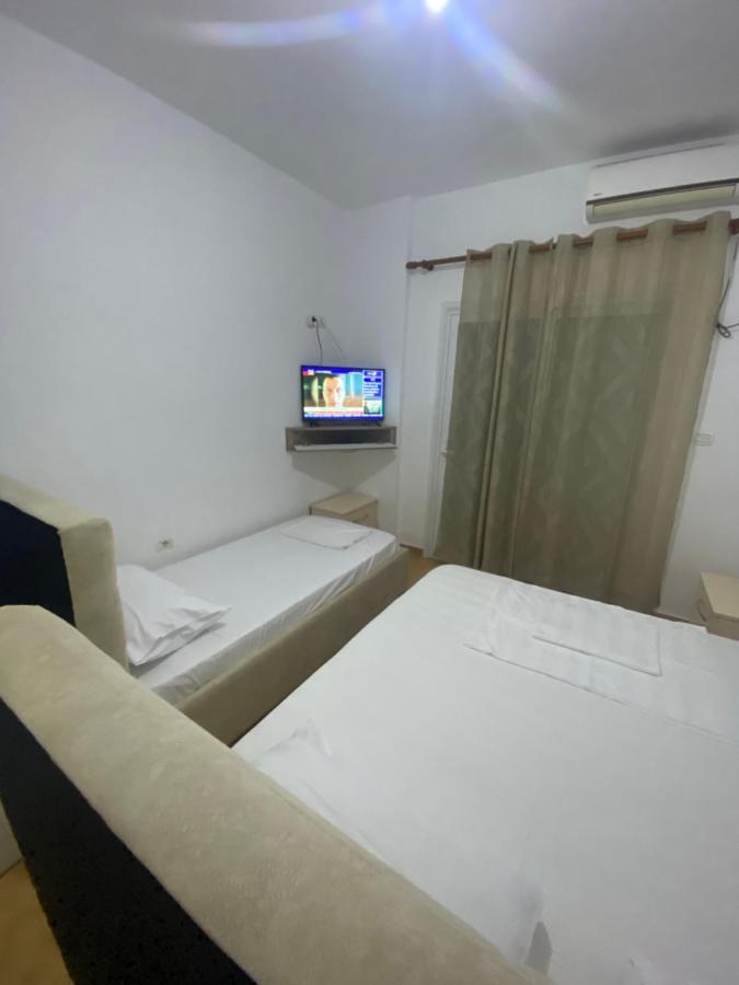 Wave N' Sea Apartments Himare Exterior photo