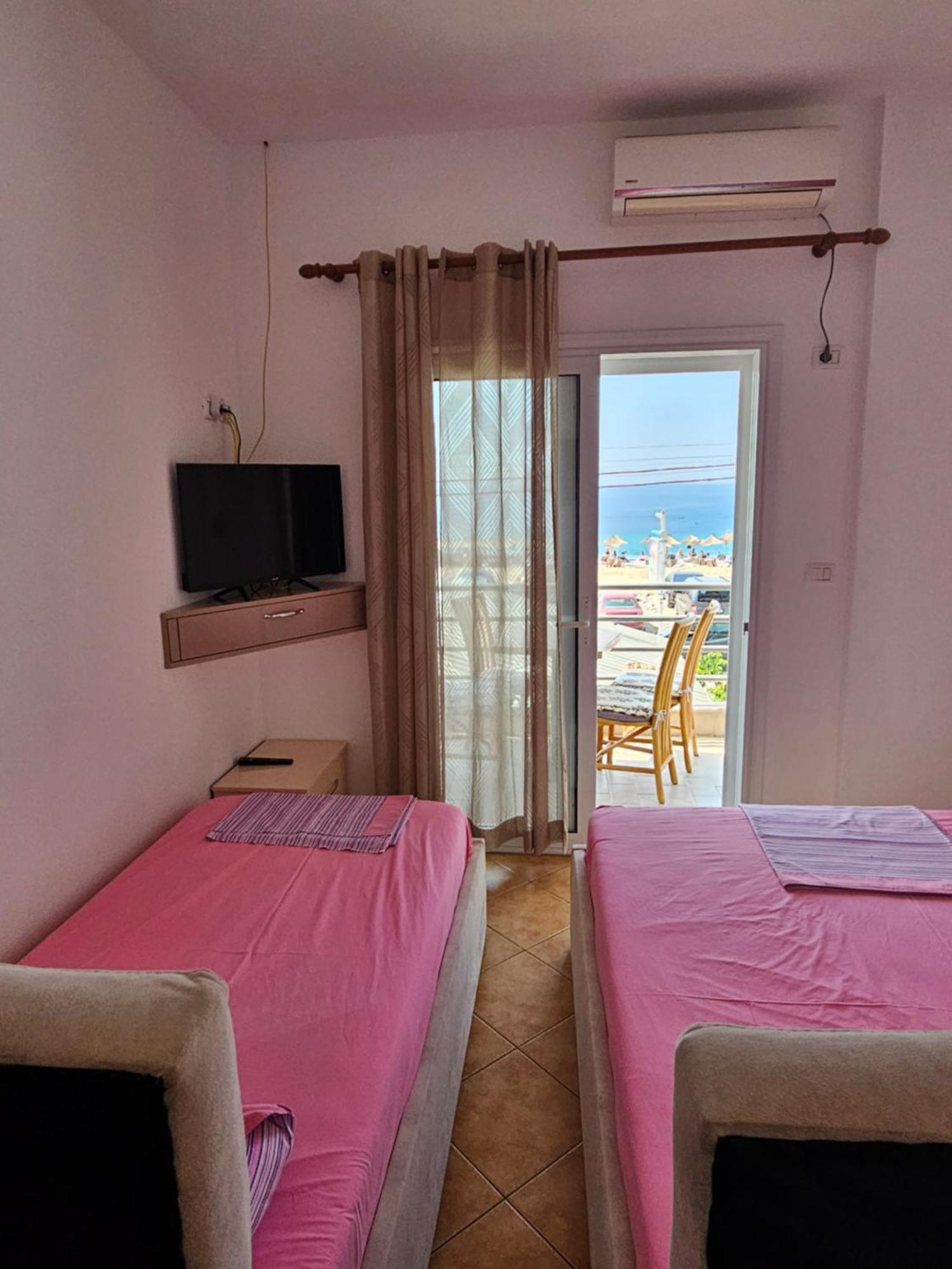 Wave N' Sea Apartments Himare Room photo